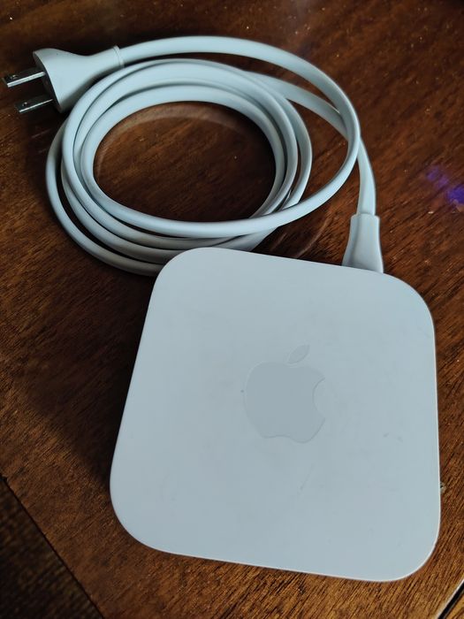 Рутер Apple AirPort Express - AirPlay 2