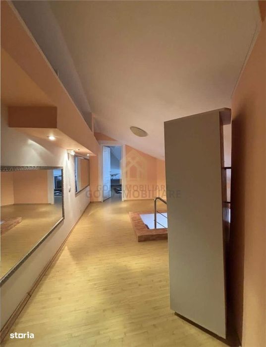 Apartament 4 camere de inchiriat