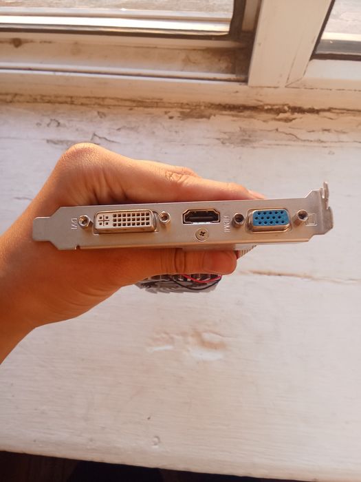 Видеокарта GT620
