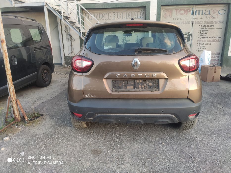RENAULT Captur 2017