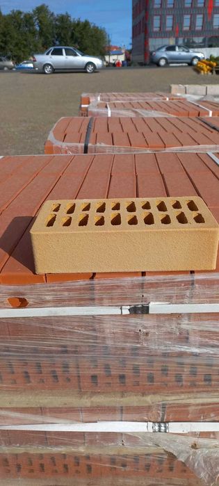 Кирпич на Зират солома