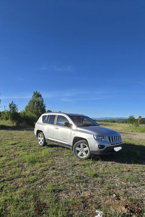 Продавам jeep compas 2.2 4x4