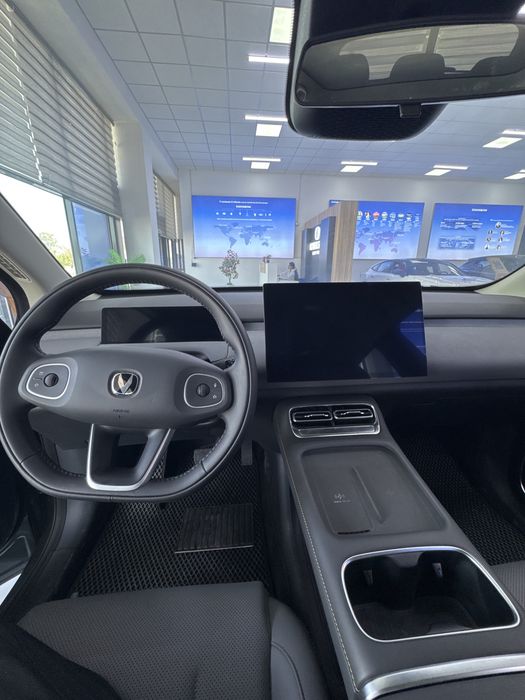 Changan UNI E - Electrocar