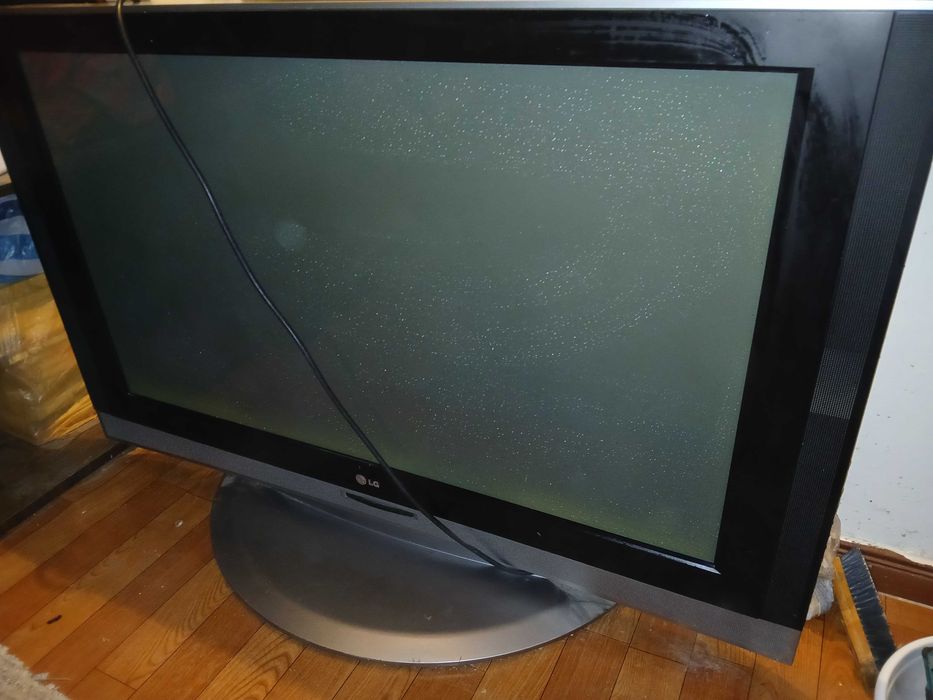 Телевизор LG, ха 20000 тенге, 109мм