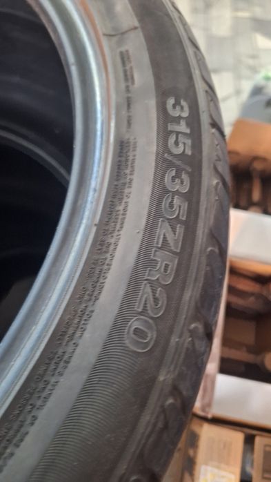 Покрышка от BMW Х5