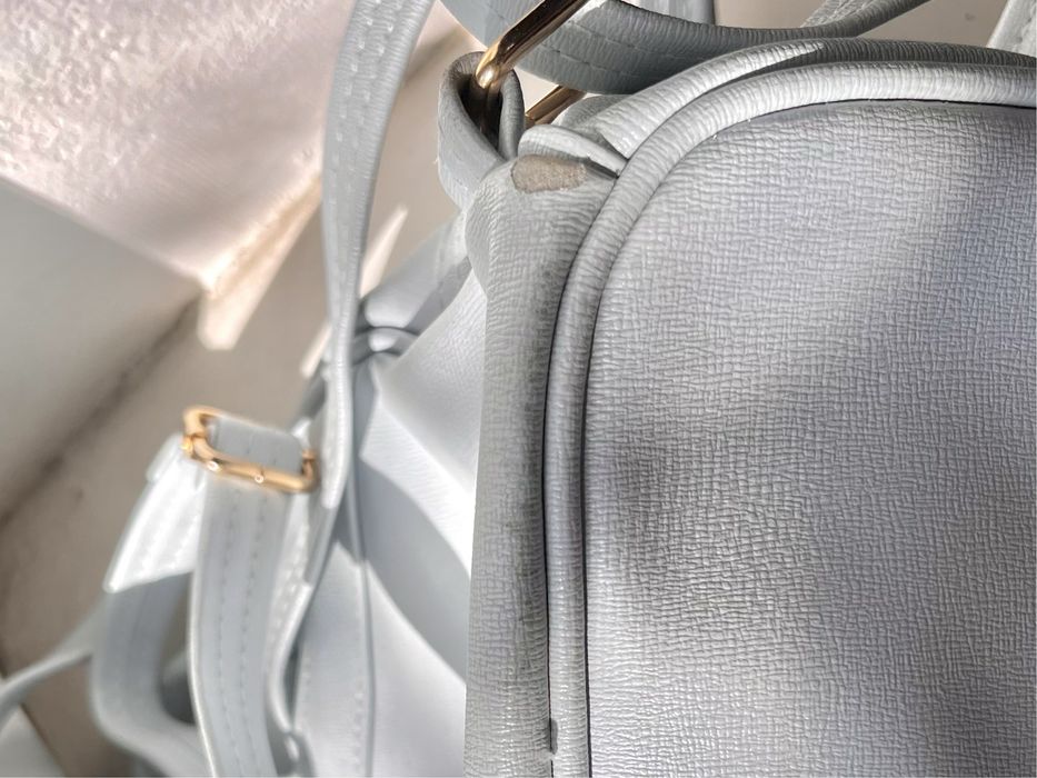 Небольшой голубой рюкзак