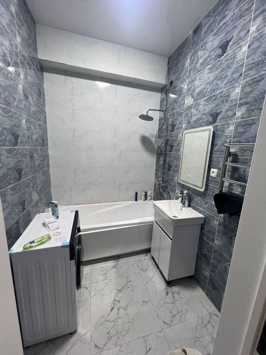 Срочно продойотсия квартера Махтумкули ЖК New Life