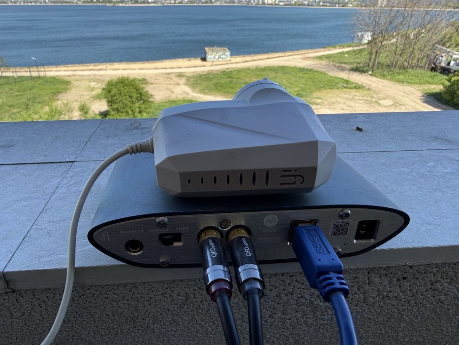 Pachet Audiofil: iFi Zen DAC V2 + iPowerX + Boxă HEOS 7 HS2