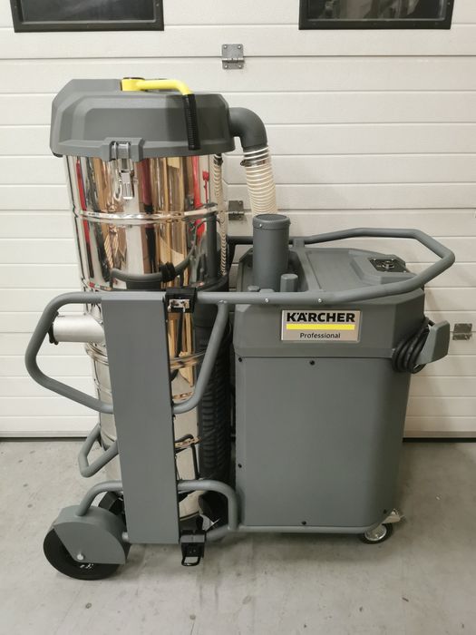 Aspirator profesional karcher