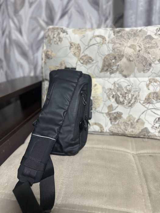 Продам сумку через плечо