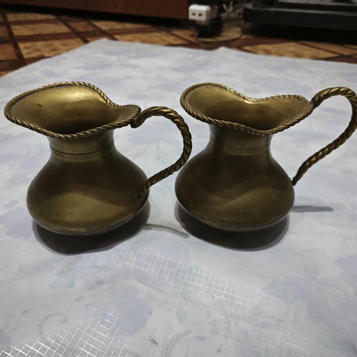 Молочник , маленький кувшин Индия