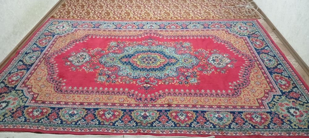 Продаются ковры недорого