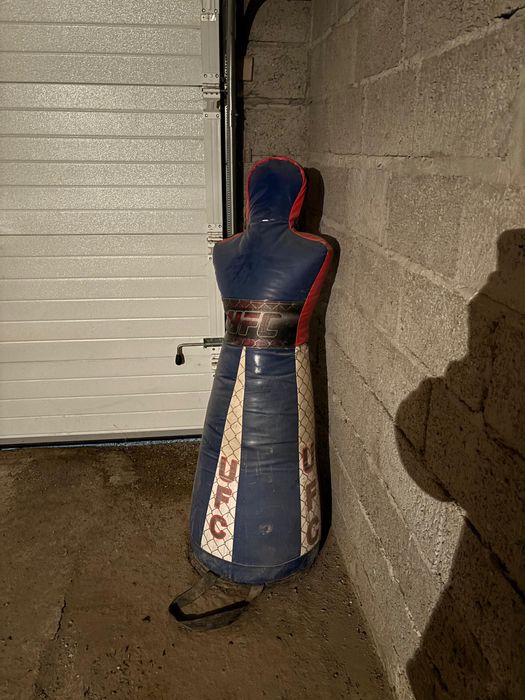 Продам беговую дорожку и грушу