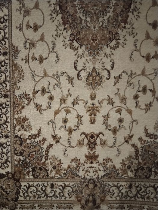 Продам ковер, в хорошем состоянии