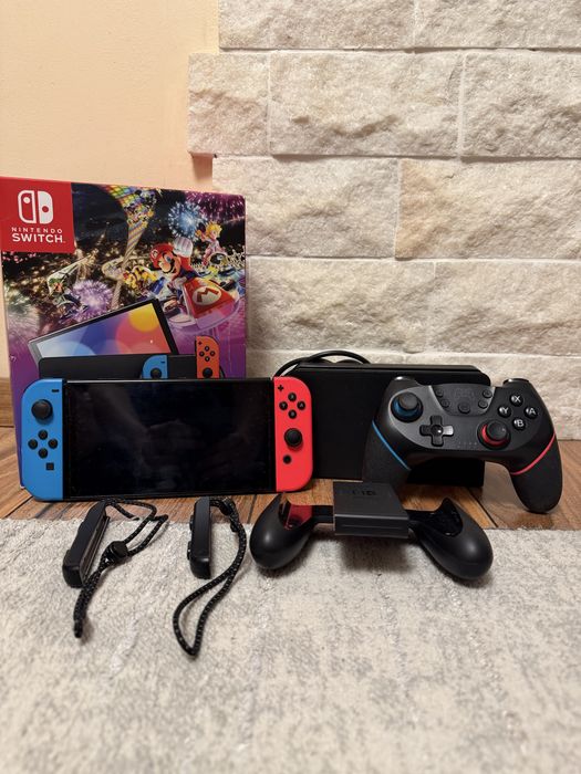 Nintendo switch OLED Mario kart 8 deluxe edition