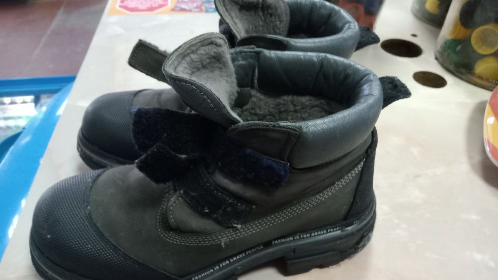 Обувь детская и сланцы