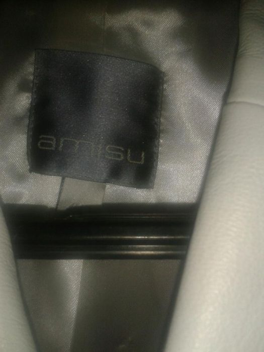 Sacou piele alb superb