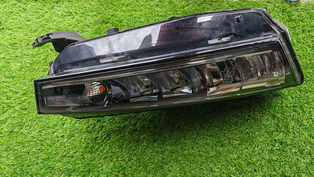 Фар за Skoda Octavia 4 Full LED / Шкода Октавия 4