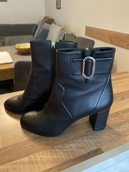 Нови Hugo Boss купени от Answear