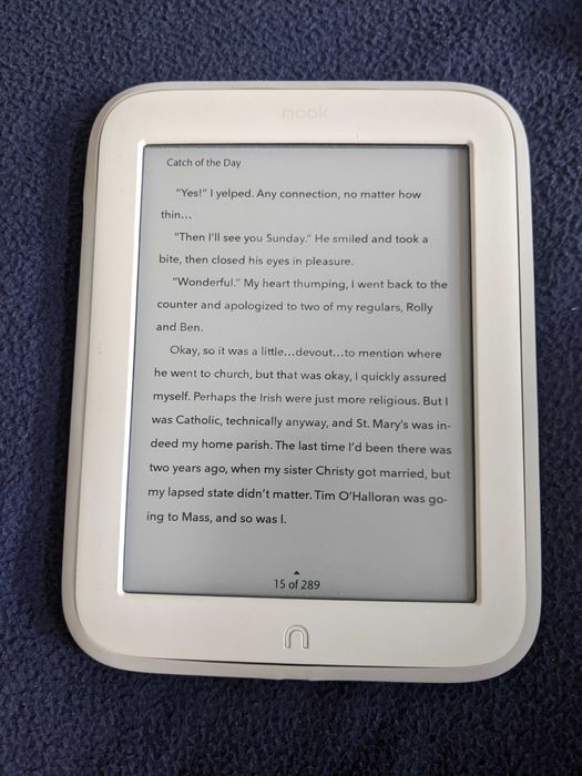 Четец за книги Nook Glow White 2013