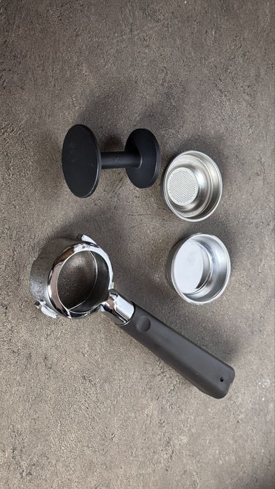 Portafiltru naked bottomless Lelit 57mm cu sita blind si single