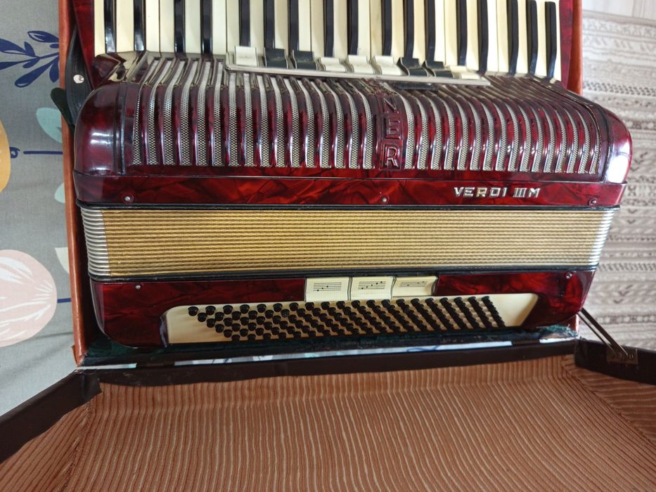 Acordeon Hohner Verdi 3 M 120 basi