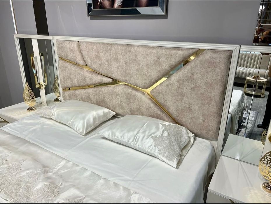 Продам спальню гарнитур