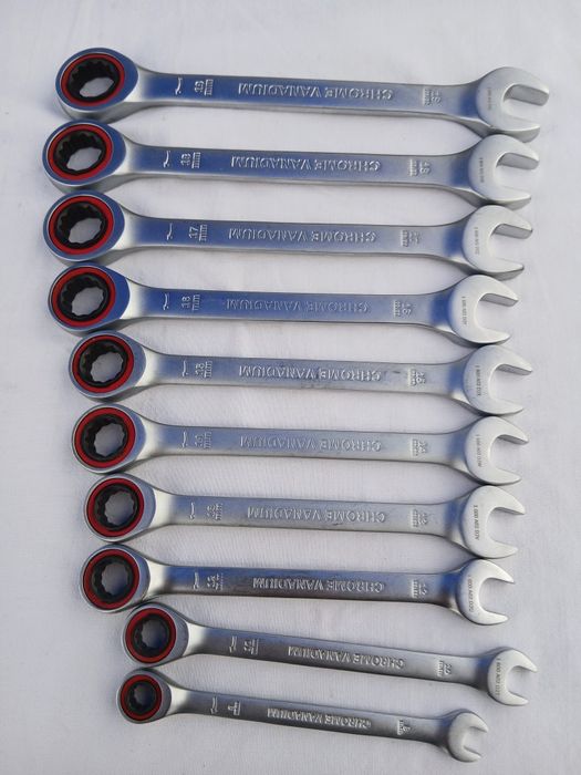 Set 10 chei combinate cu clichet Bosch