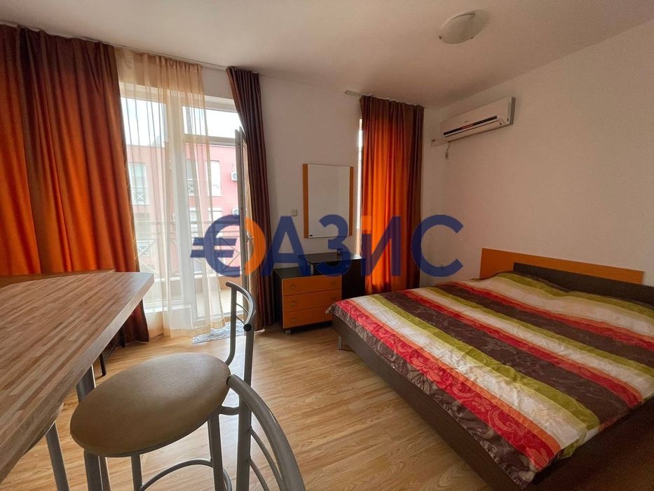 Продава се Едностаен апартамент в к.к. Слънчев бряг - 45 кв.м за 550 €/кв.м - Снимка #2