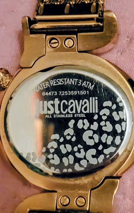 JUST CAVALLI - златист часовник