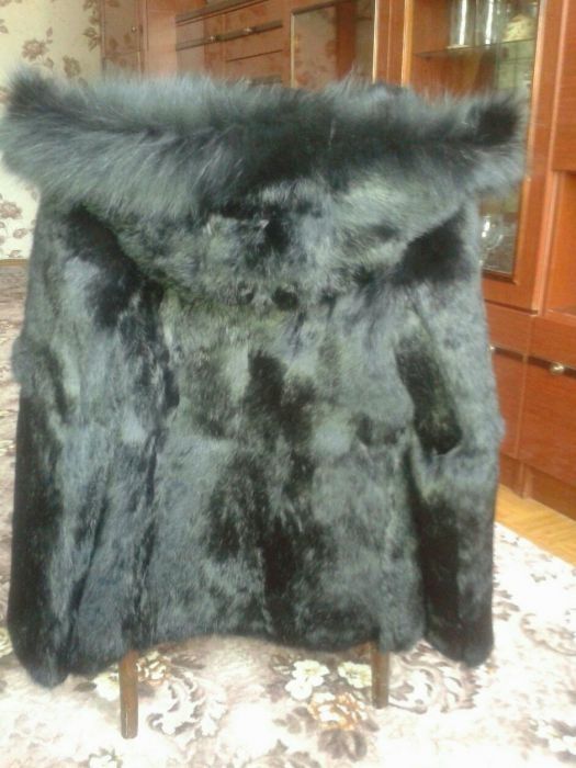Продам шубу натуральную