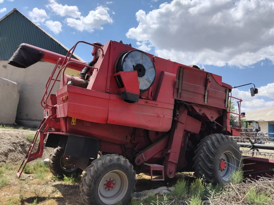 Case 23 66 sotiladi holati yaxshi ishga tayyor xarajati yoq yili 2003