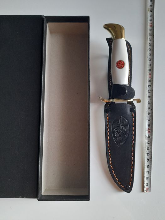 Руски нож и Автоматична ножка Нова