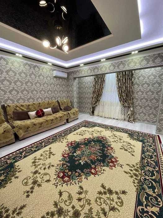 R3! Сдаётся квартира 2/2/4 на метро Айбек !