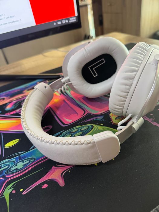Слушалки logitech pro