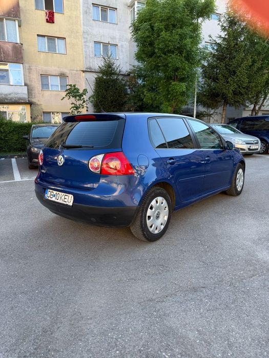 Vând golf 5 2007 1.6 Benzina