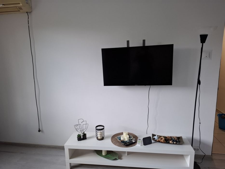 De închiriat apartament cu 3 camere