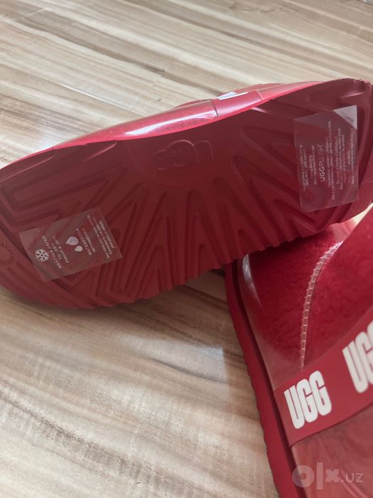 uggs sapogi krasnogo