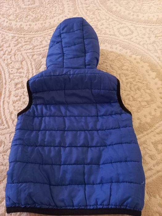 Продам безрукавка для мальчика