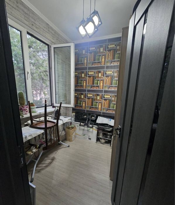 Метро Чиланзар 16кв 2в3 ком чистая квартира