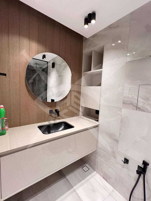 Дава се под наем Четиристаен апартамент в София, Белите брези - 203 кв.м за 2200 € - Снимка #20