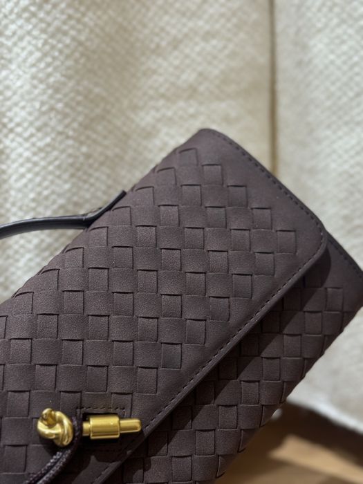 Велирена кафява чанта bottega Veneta