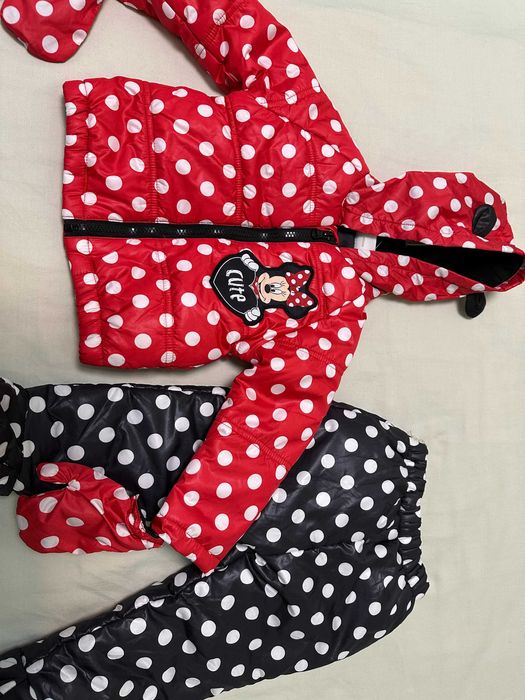 НОВ комплект зимно яке и шушляков паталон Мини на Disney