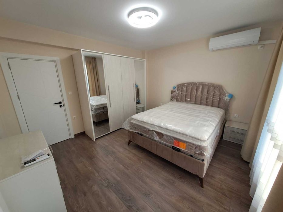 От собственик Нов 116 кв.м. тристаен апартамент с гараж