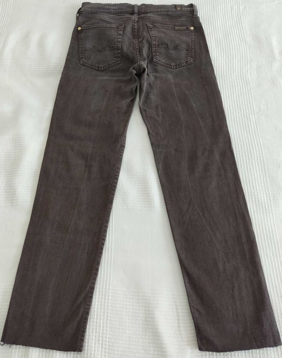 Шест чифта дънки