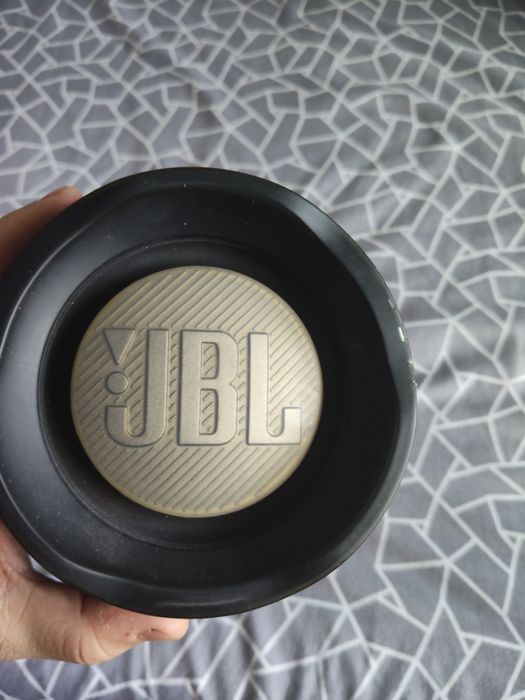Vând jbl xtrime2