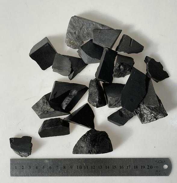 Натурален Добив Естествен Шунгит Най-Старият Минерал на Земята Фулерен