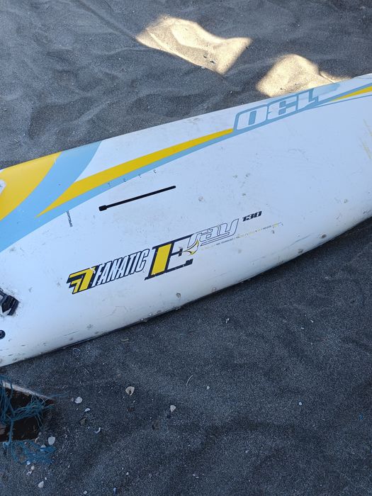 Уиндсърф,,мачти платна сърф дъски голове детски рогове всичко за сърфи