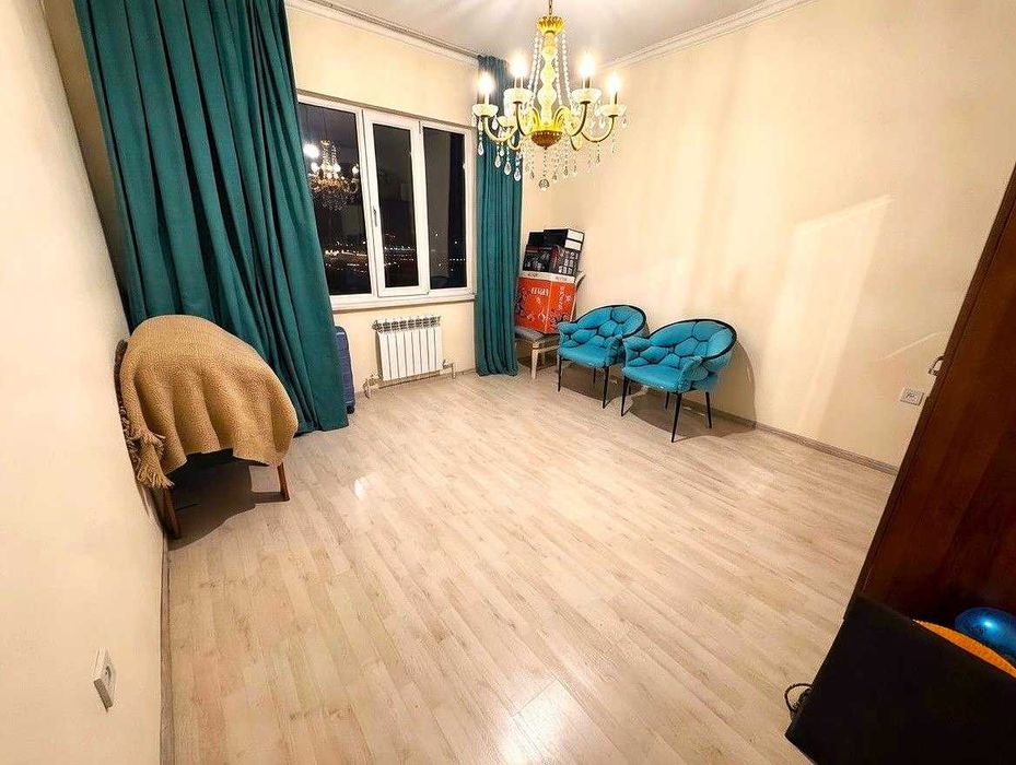 Срочно продаю свою квартиру 2 комнатная, 70 кв.м. Яшнабад, 73000 у.е.