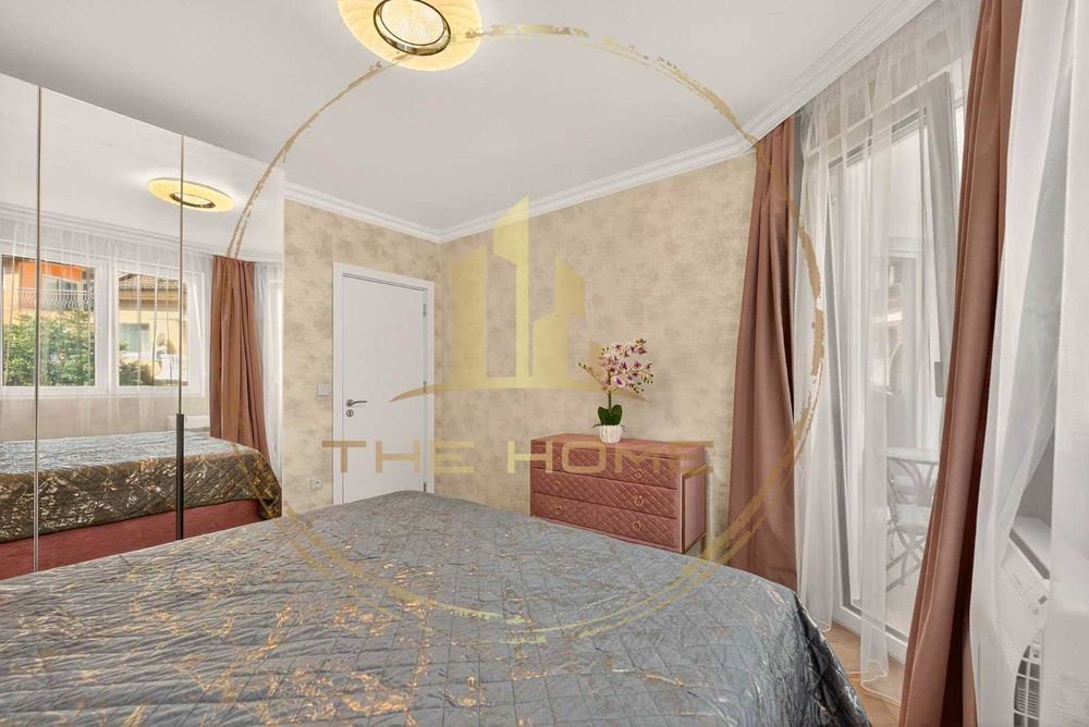 Дава се под наем Тристаен апартамент в Варна, Център - 100 кв.м за 1650 € - Снимка #10